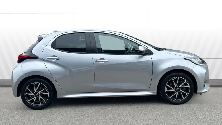 Toyota Yaris 1.5 Hybrid Design 5dr CVT Hybrid Hatchback